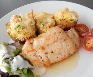 Kuřecí prso se zapečenými brambory