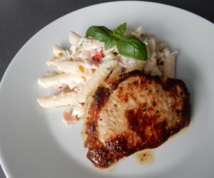 Steak s těstovinovým salátem