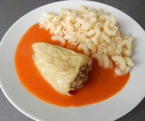 Rajská omáčka a plněné papriky