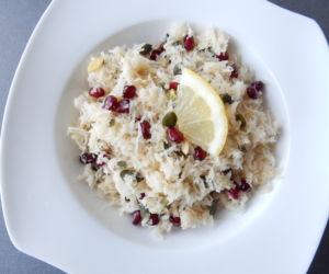 Celerový salát s granátovým jablkem