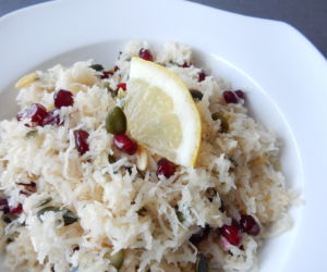 Celerový salát s granátovým jablkem